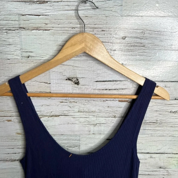 Cupcakes and  cashmere blue midi dress size xs NWT - Picture 5 of 9